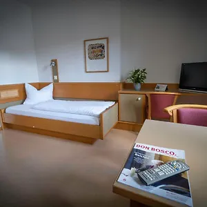 Pilger- Und Gaestehaus Don Bosco Bed & Breakfast