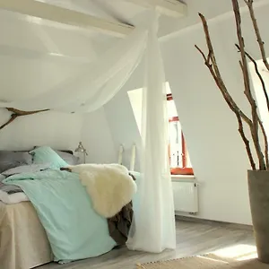 https://loft-im-turmhaus-am-weissen-hirsch.dresdenhotels.net